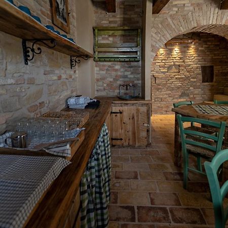 Il Castello Affittacamere Montecosaro  Ngoại thất bức ảnh