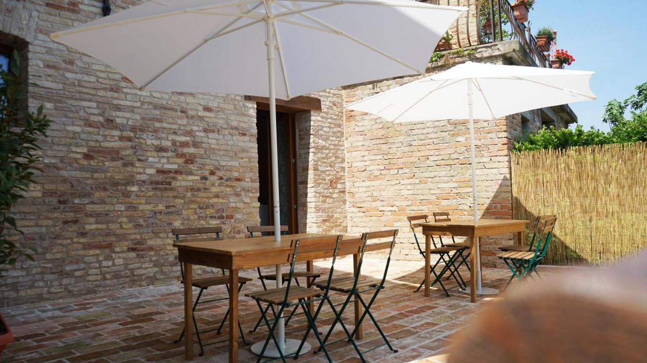 Il Castello Affittacamere Montecosaro  Ngoại thất bức ảnh