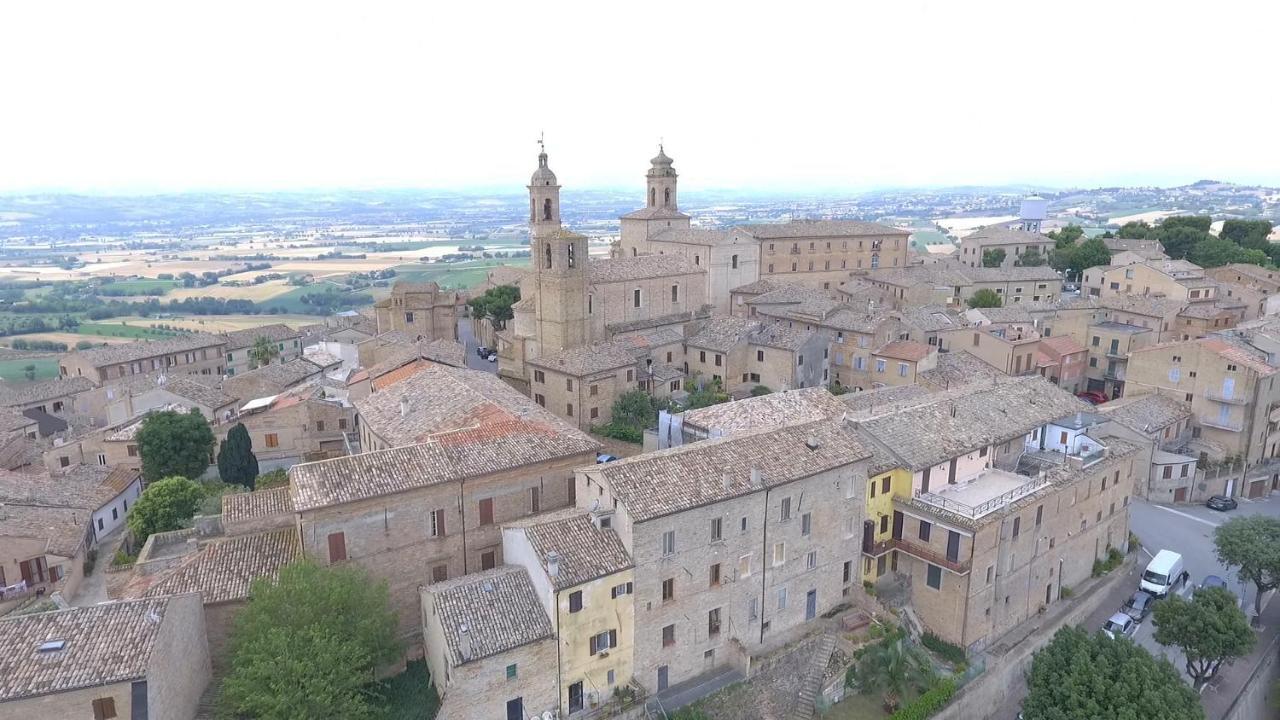 Il Castello Affittacamere Montecosaro  Ngoại thất bức ảnh