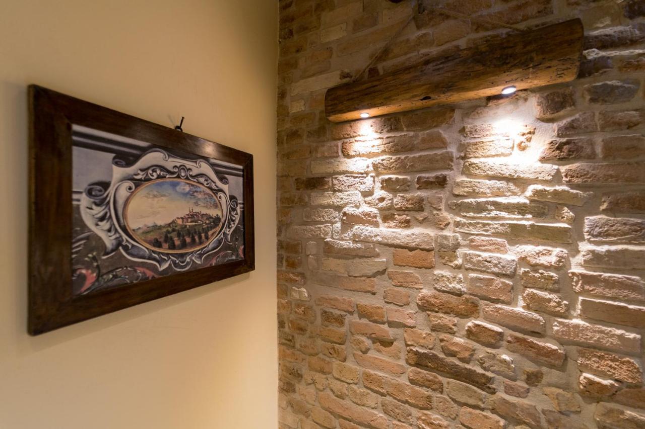 Il Castello Affittacamere Montecosaro  Ngoại thất bức ảnh