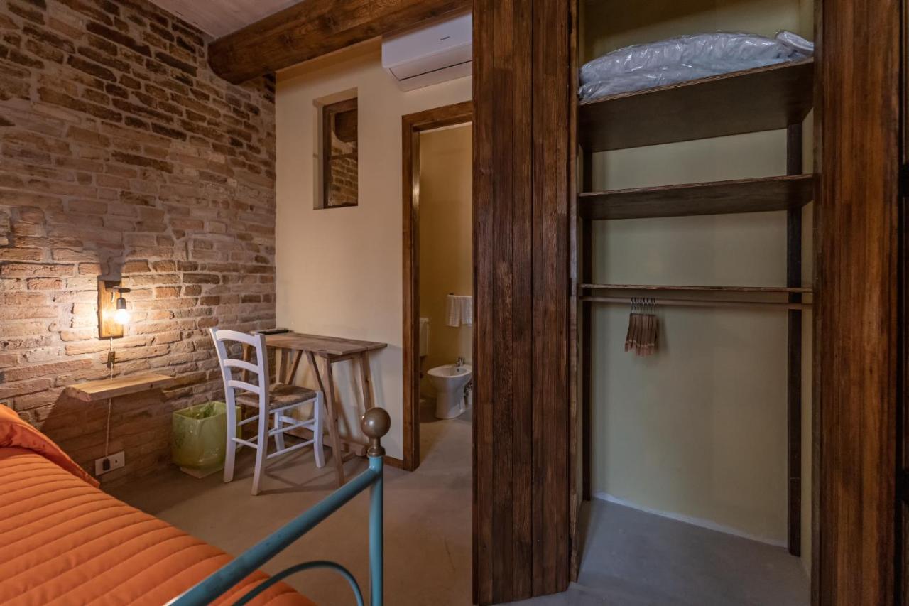Il Castello Affittacamere Montecosaro  Ngoại thất bức ảnh