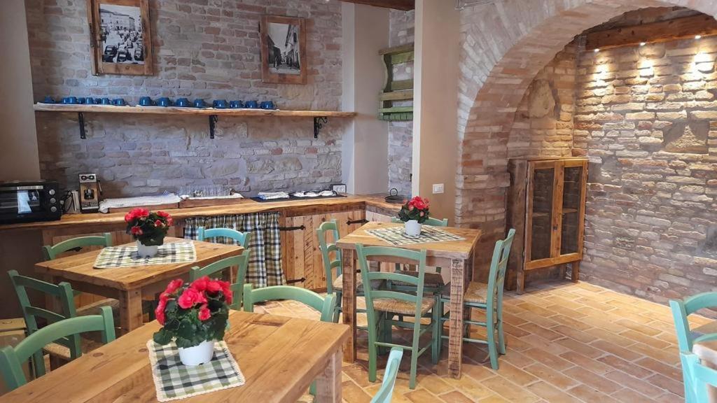 Il Castello Affittacamere Montecosaro  Ngoại thất bức ảnh